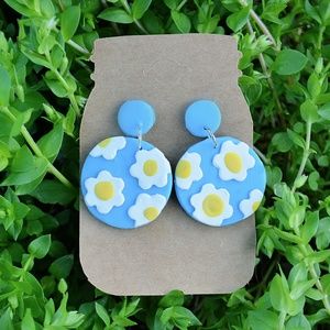 Daisy Clay Earrings Dangle